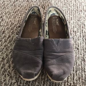 Toms shoes